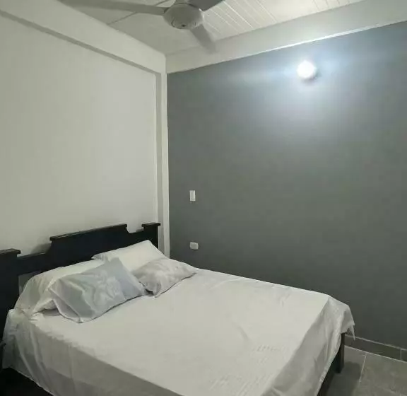 ペンション Rio Y Sol Dorado