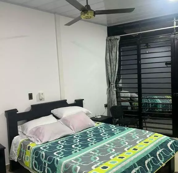 ペンション Rio Y Sol Dorado