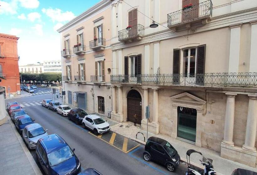 פנסיון Dimora Beluga Bari Centro