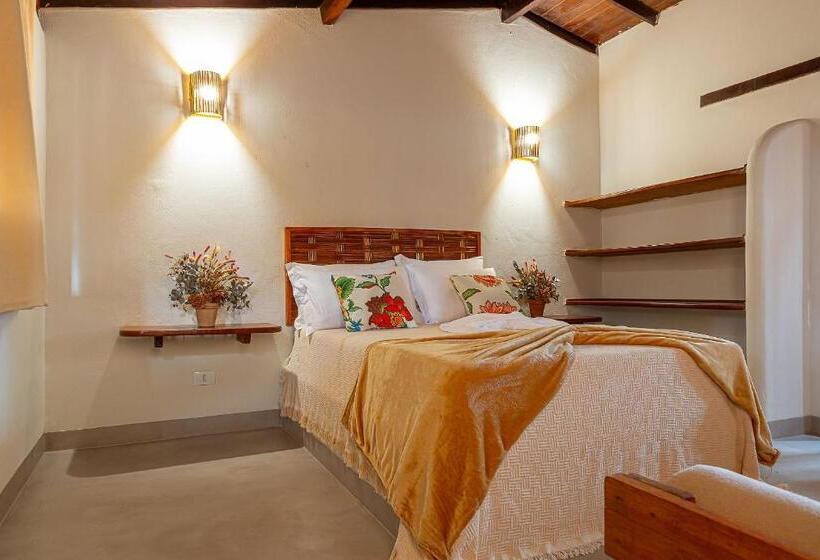 پانسیون Kalug   Chalé Chão De Trancoso Studios