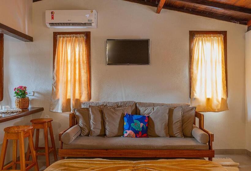 پانسیون Kalug   Chalé Chão De Trancoso Studios