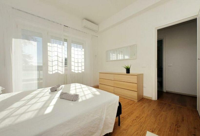 פנסיון Zucchi Rooms