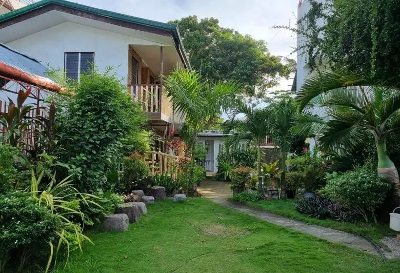 Southpoint Hostel