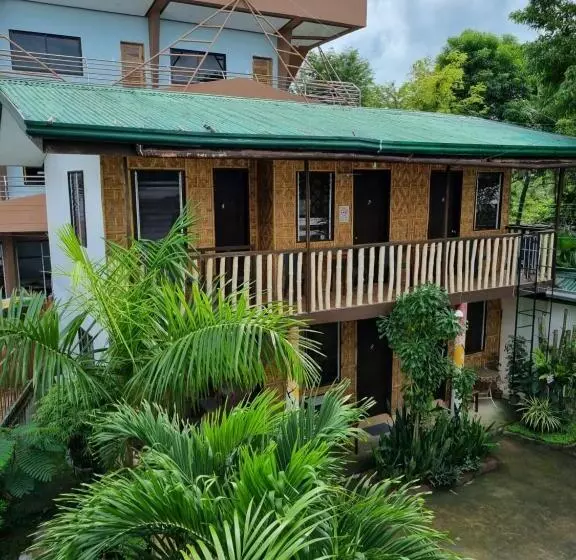 Southpoint Hostel