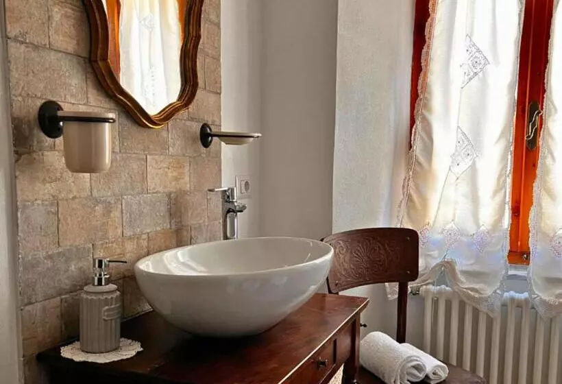 Aamiaismajoitus (B&B) Alma Bnb