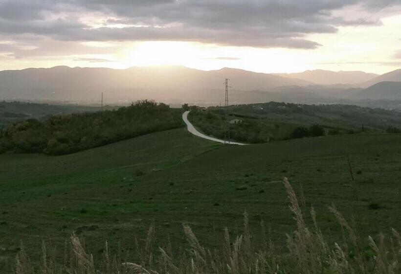 تختخواب و صبحانه Casale Del Tempo Lento