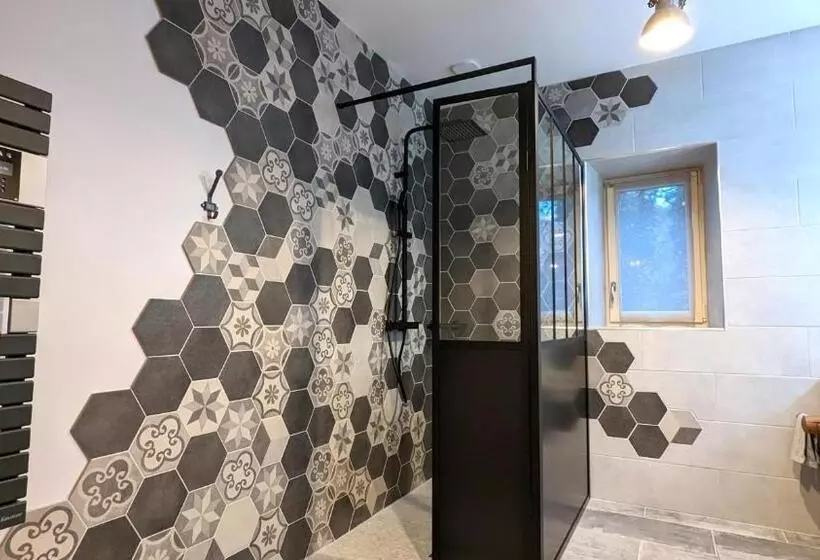 Aamiaismajoitus (B&B) La Ferme Du Château