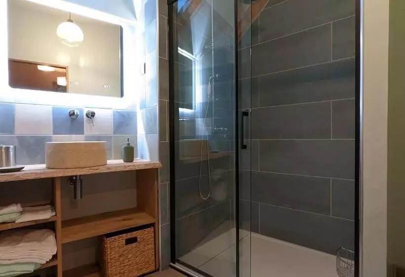 Aamiaismajoitus (B&B) La Ferme Du Château