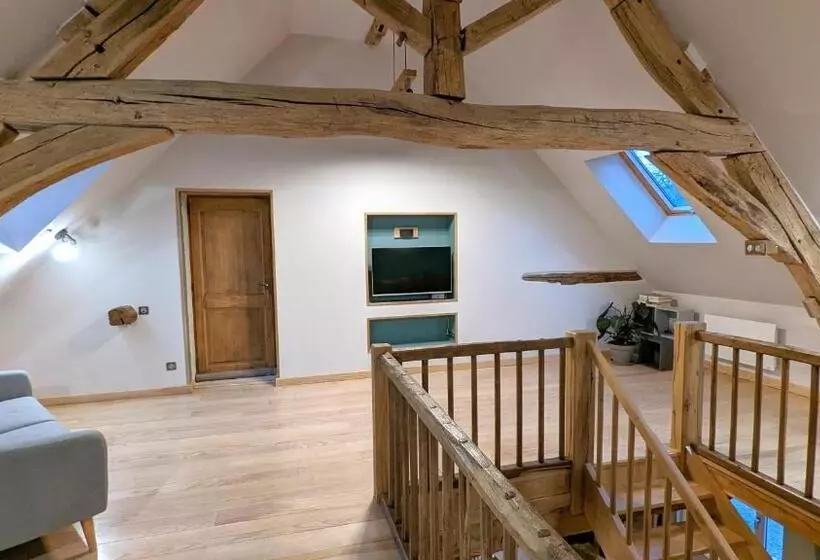 Aamiaismajoitus (B&B) La Ferme Du Château