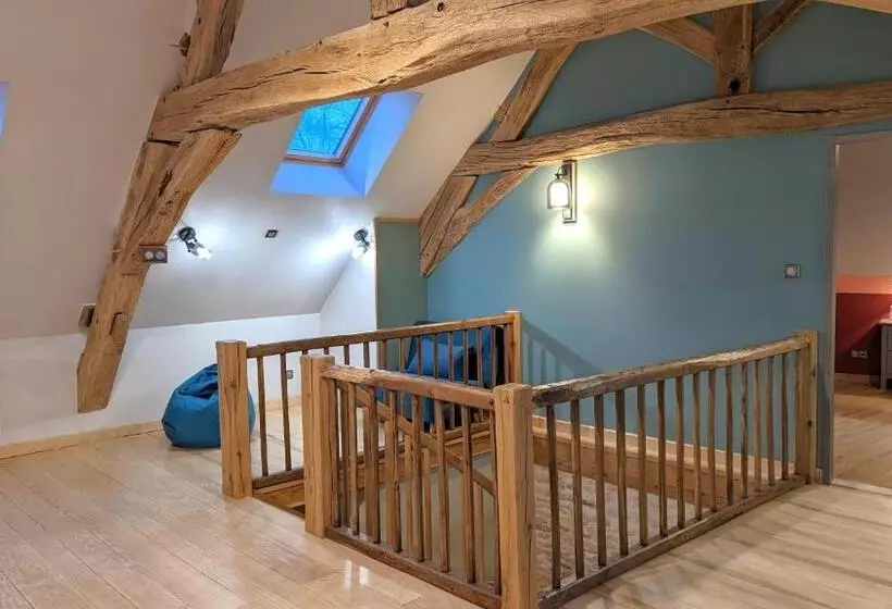 Aamiaismajoitus (B&B) La Ferme Du Château