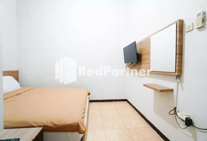 Hotelli Bright Residence Near Itc Mangga Dua Mitra Reddoorz