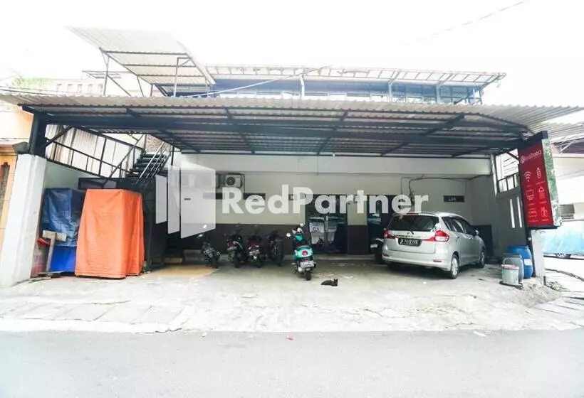 Hotelli Bright Residence Near Itc Mangga Dua Mitra Reddoorz