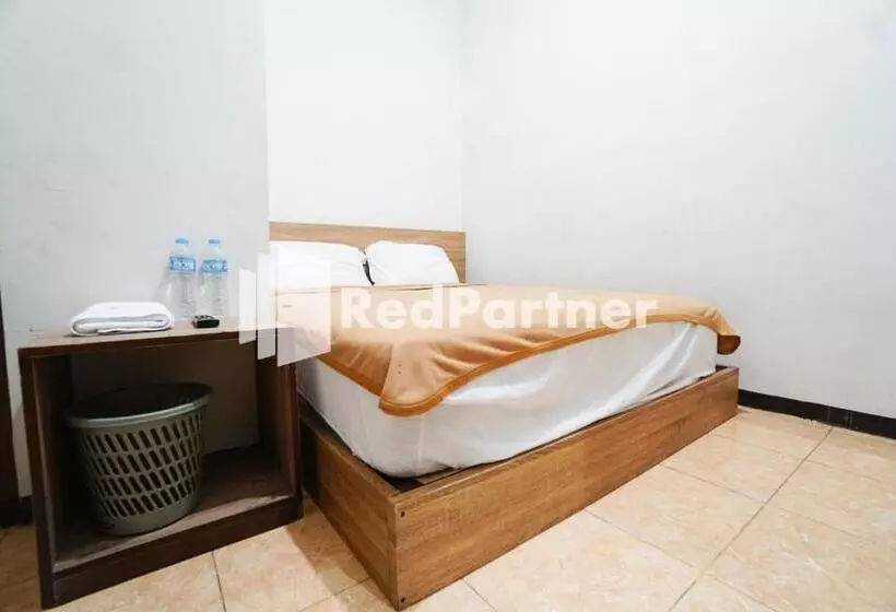 Hotelli Bright Residence Near Itc Mangga Dua Mitra Reddoorz