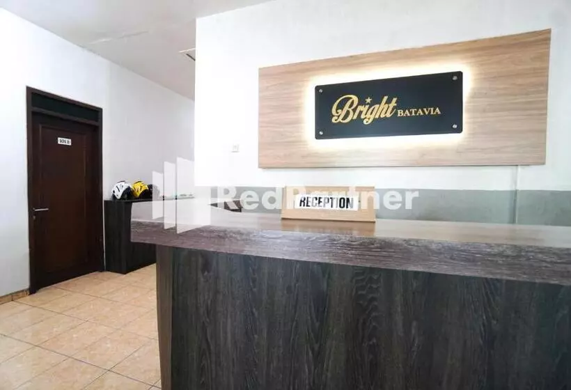 Hotelli Bright Residence Near Itc Mangga Dua Mitra Reddoorz