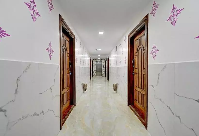 Hotel Capital O Prince Venue