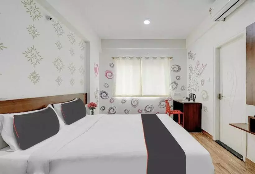 Hotel Capital O Prince Venue