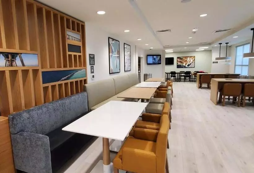 Hotelli Comfort Inn & Suites Panama City Beach  Pier Park Area