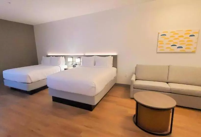 Hotelli Comfort Inn & Suites Panama City Beach  Pier Park Area