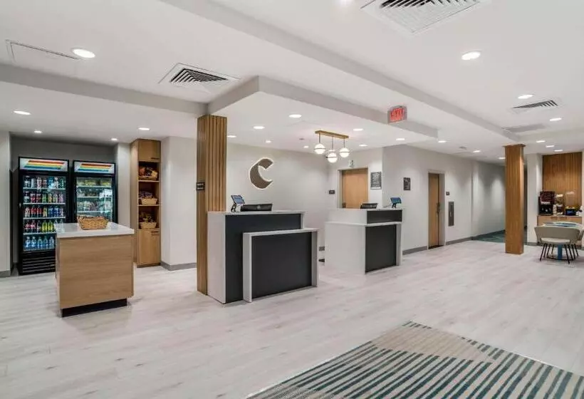 Hotelli Comfort Inn & Suites Panama City Beach  Pier Park Area