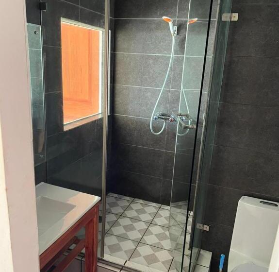 هتل Hôtel Grand Bay