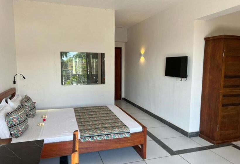 هتل Hôtel Grand Bay