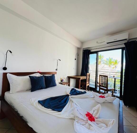 هتل Hôtel Grand Bay