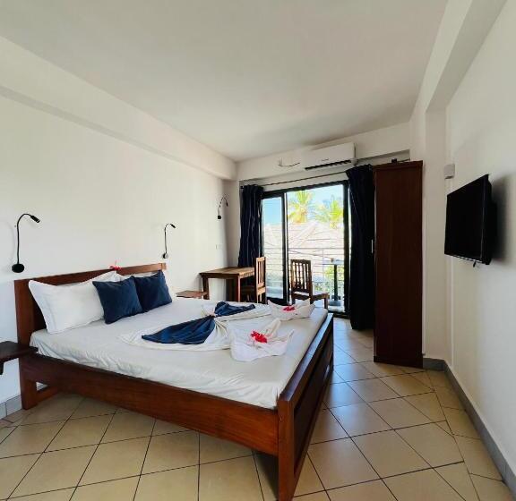 هتل Hôtel Grand Bay