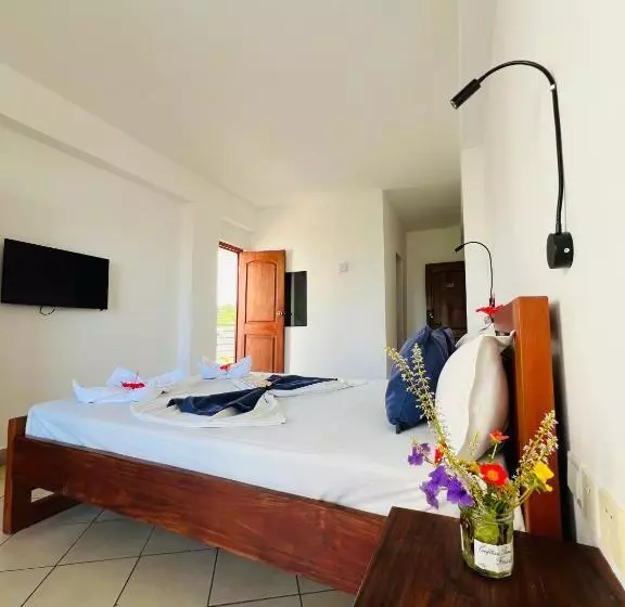 هتل Hôtel Grand Bay
