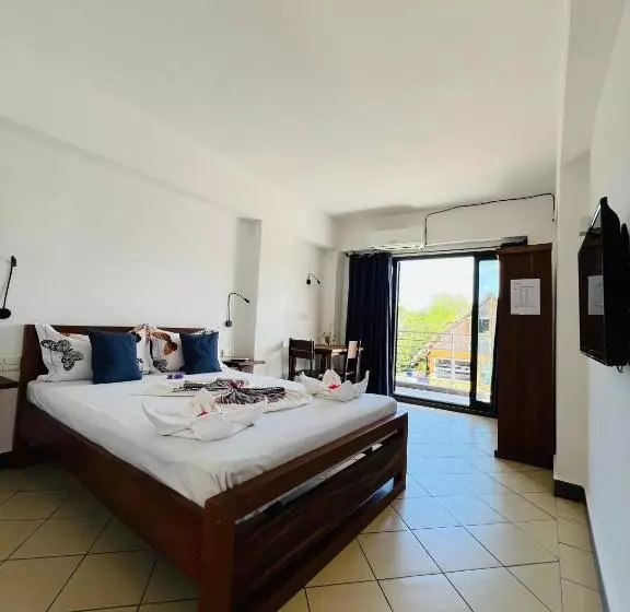 هتل Hôtel Grand Bay
