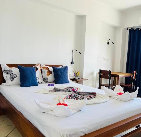 هتل Hôtel Grand Bay