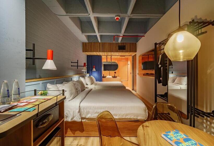 هتل The Somos Bold