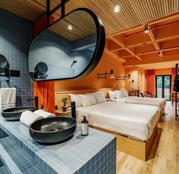 هتل The Somos Bold