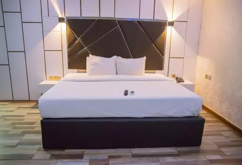 Tnk Hotels