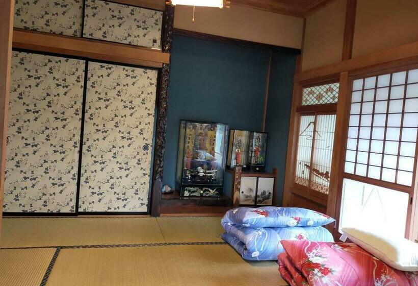 Pensión Inashiki Nest