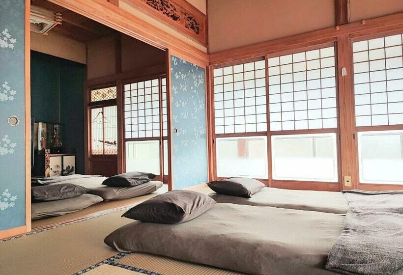 Pensión Inashiki Nest