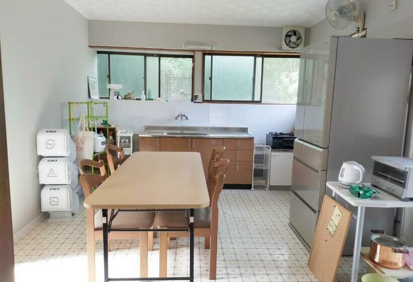 Pensión Inashiki Nest