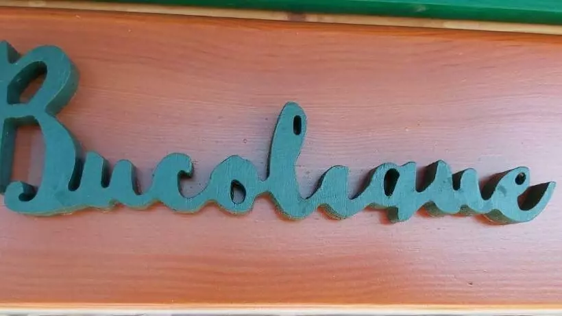 ベッドアンドブレックファースト Les Roulottes Des Ris