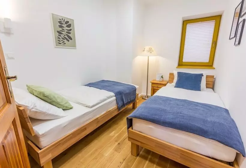 تختخواب و صبحانه Vilaraj