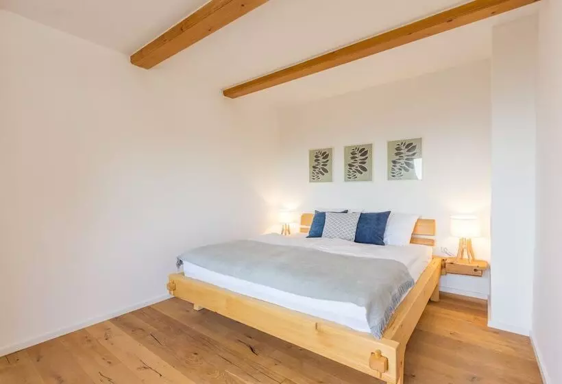 تختخواب و صبحانه Vilaraj