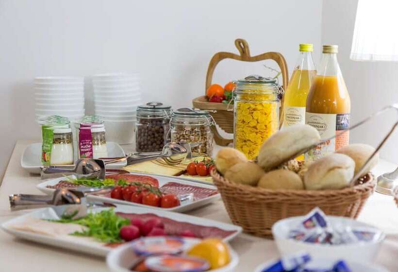 تختخواب و صبحانه Vilaraj