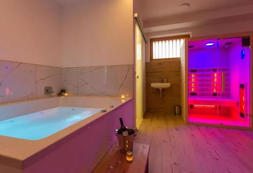 تختخواب و صبحانه Vilaraj