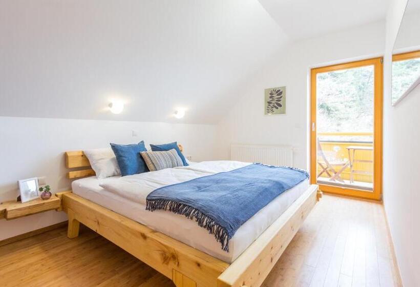 تختخواب و صبحانه Vilaraj