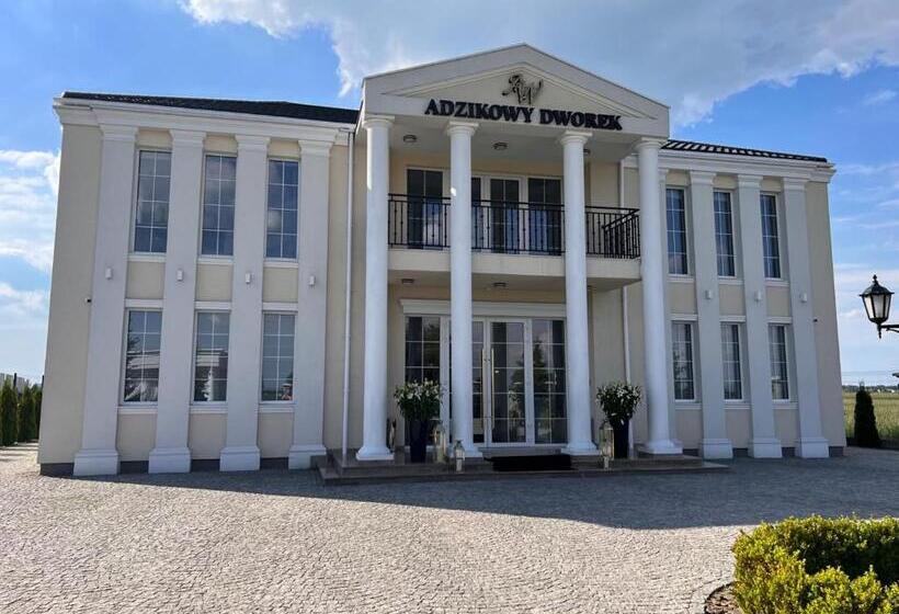 酒店 Adzikowy Dworek
