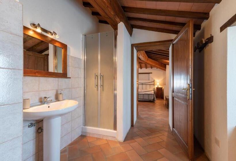 Hotelli Agriturismo Cuiano Il Colombaio