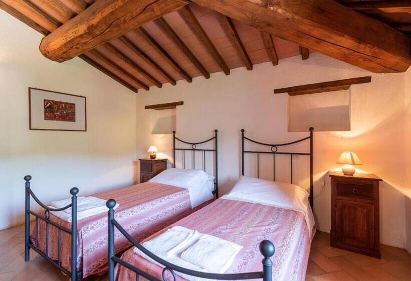 Hotelli Agriturismo Cuiano Il Colombaio