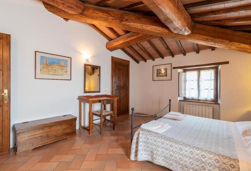 Hotelli Agriturismo Cuiano Il Colombaio