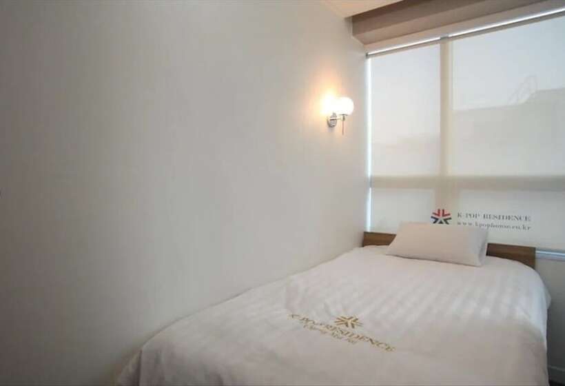 Отель Hostel Kpop