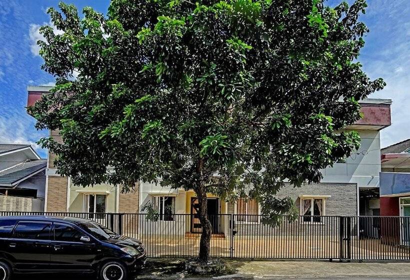 בית מלון כפרי Oyo 91989 K24 Residence Syariah