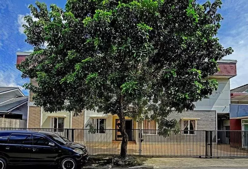 Hotelli Oyo 91989 K24 Residence Syariah