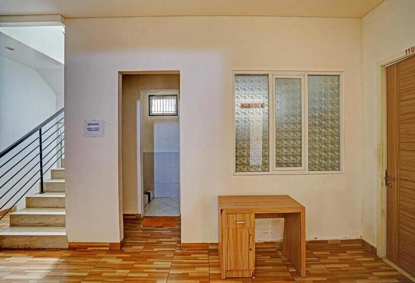 בית מלון כפרי Oyo 91989 K24 Residence Syariah